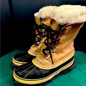 Sorel Tan and Black Winter Rain Boots Waterproof Design